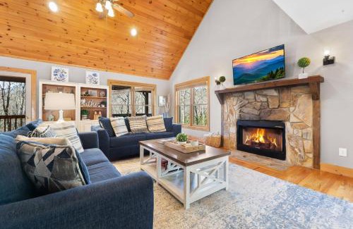 Boone Casa | The Bear Den