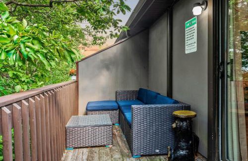 Village at Camelback Casa | The Bears Den by AvantStay Prime Location Renovated w Movie Game Room