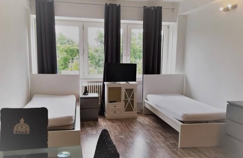 Bramfeld Apartamento | The beautiful apartment no. 6 is a 3-room apartment for max. 4 people and is located in our apartment house Haldesdorfer Straße.