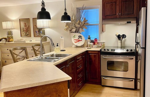 Brigus Apartamento | The Beaverpond Getaway. Your Home Away From Home
