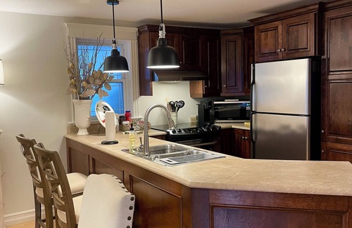 Brigus Apartamento | The Beaverpond Getaway. Your Home Away From Home