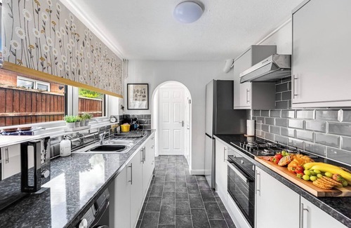 Kempston Casa | The Bedford Retreat | 6 Guests Contractors Welcome