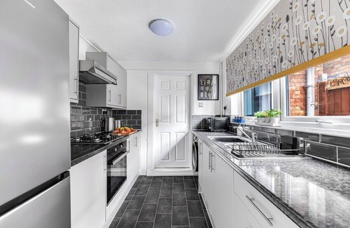 Kempston Casa | The Bedford Retreat | 6 Guests Contractors Welcome