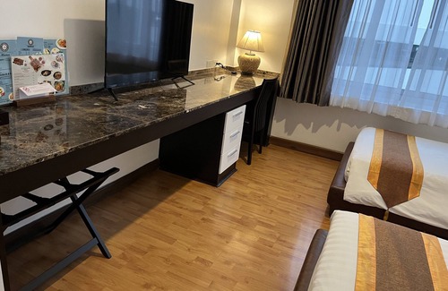 Phra Khanong Nuea Hotel | The Bedrooms Boutique Hotel