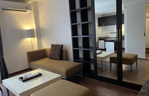 Phra Khanong Nuea Hotel | The Bedrooms Boutique Hotel