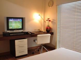 Phra Khanong Nuea Hotel | The Bedrooms Boutique Hotel Bangkok