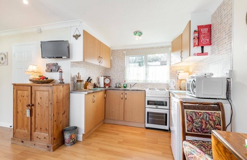 Mundesley Chalet De Esquí | The Bees Knees,a lovely homely spacious chalet (sleeping )600yds from the beach.