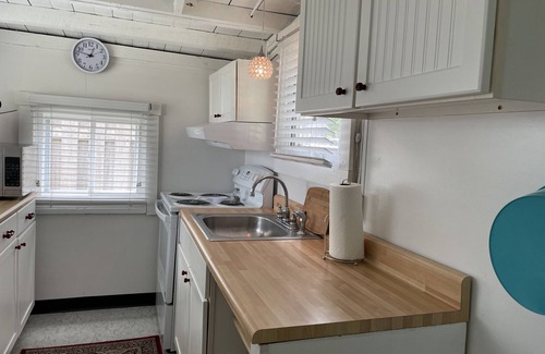 Sylvan Beach Cabaña | The Bella Vista Beachfront Cottage ... perfecto para familias