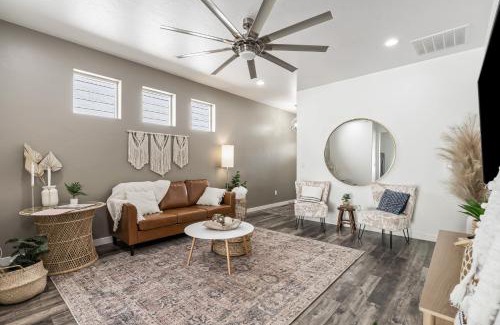Nampa Casa | The Bella! West Nampa Private 3 Bedroom Home