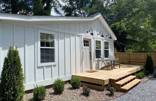 Belmont Cabaña | The Belmont Cottage - 2 bedroom
