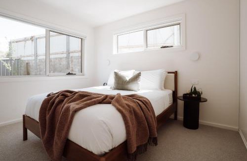 South Launceston Casa | The Bennett Loft, a modern Launceston hideaway