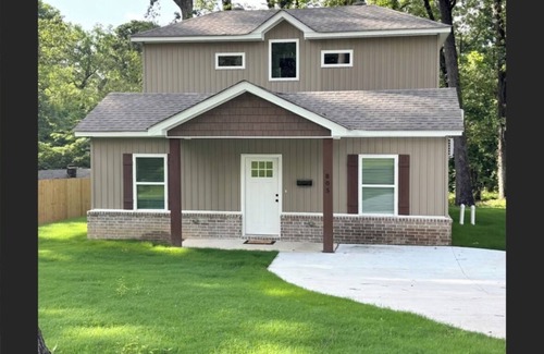 Benton Casa | The Benton Bungalow