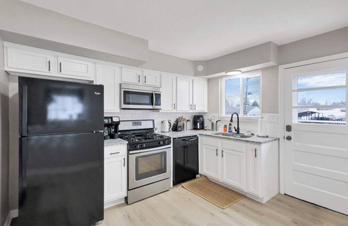 Columbus Casa | The Berkeley Bungalow | Great for Extended Stays!