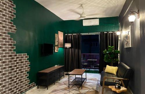 Baharu Apartamento | The Berlian Guesthouse - Teluk Kemang - 2 bedrooms apartmens with pool view