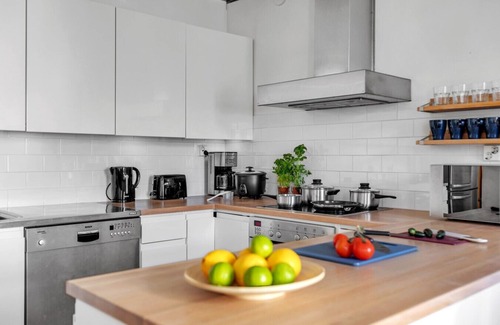 Hietalahti Apartamento | The Best Area w Free Parking Garage, 200m tram/bus