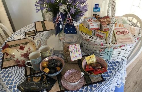 Bundanoon Casa | The Best Exotic Magnolia Cottage