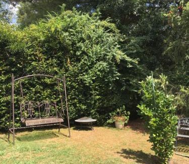 Bundanoon Casa | The Best Exotic Magnolia Cottage
