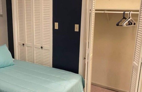 Alexandria Condominio | THE Best extended stay in Alexandria!
