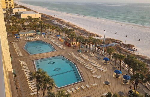 Bel Air Condominio | THE BEST LOCATION & AMAZING SUNSETS~4 POOLS~TIKI BAR~KID ZONE on the Beach!
