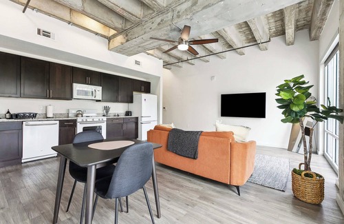 Historic Downtown Baton Rouge Apartamento | The Best of Downtown Living!