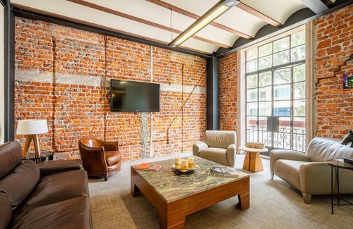 Reforma Apartamento | The Best Private Patio in La Juarez