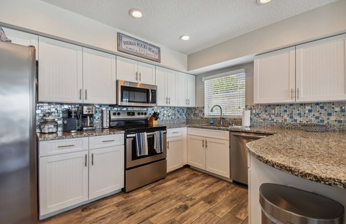 Independence Square Condominio | The Best Sunsets in The World, Indian Rocks Beach, FL