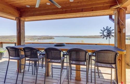 Prairie Creek Casa | The Best Views on Beaver Lake! Home w/ Deck & BBQ
