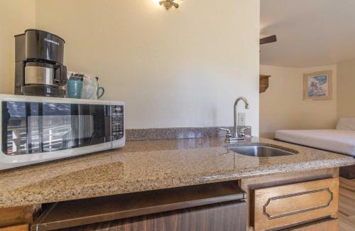 Big Bear Lake Hotel | The Big Bear Lakefront Lodge