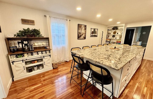 Bryan Casa | The Big Blue House – Spacious Bryan Retreat w/Game Room & Dog-Friendly Yard