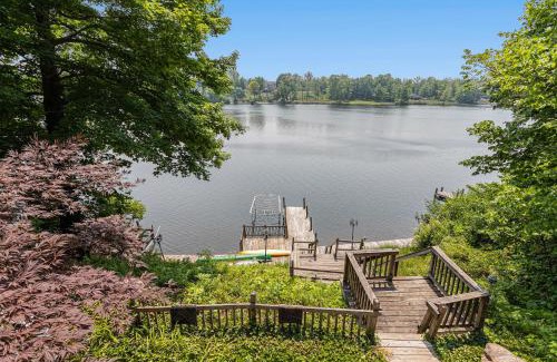 Berrien Springs Casa | The Big Blue Lakehouse
