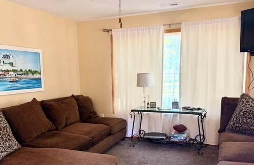 Arnolds Park Complejo | The Big House at Pick’s Resort is the perfect stay for your family or group