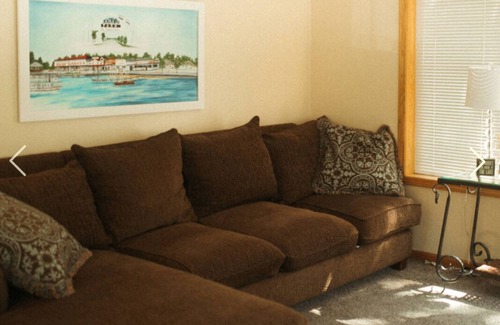 Arnolds Park Complejo | The Big House at Pick’s Resort is the perfect stay for your family or group