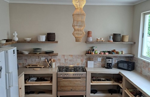 Green Point Hotel | THE BIG Luxury Backpackers