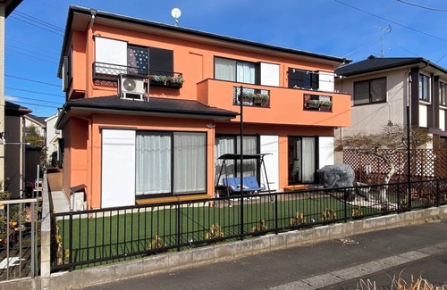 Midori Casa | The BIG Orange House with yard ! Direct bus from Haneda.