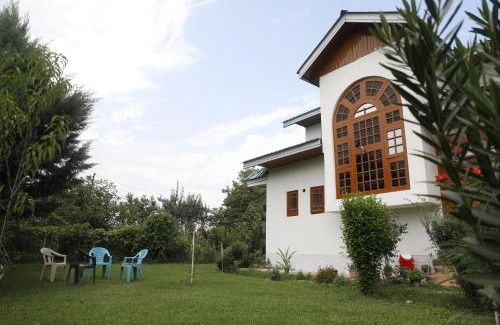 Harwan Casa | The Bilt farmhouse