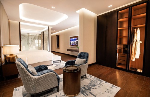 Al Barsha 1 Hotel | The Biltmore Hotel Villas, Dubai
