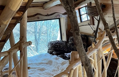 Warren Cabina | The Birch Birch Treehouse at Sugarbush!