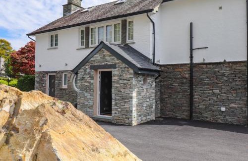 Windermere Casa | The Birches