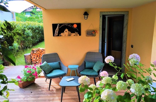 Vezzano Apartamento | Los abedules El bonito mini apartamento con jardín.