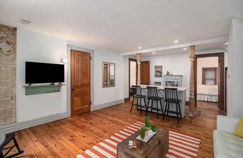 Grand Rapids Apartamento | " The Bird's Nest" - a lovely downtown apartment with vintage charm in downtown