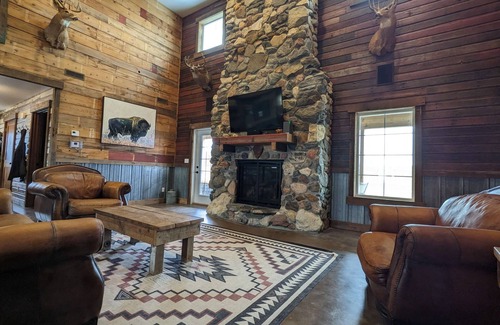 Stutsman County Casa | The Bison Ranch Lodge: rural seclusion on a real, working bison ranch.