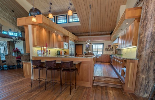 Stevensville Cabina | The Bitterroot Lodge