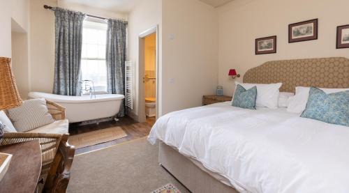 Duns Hotel | The Black Bull Hotel
