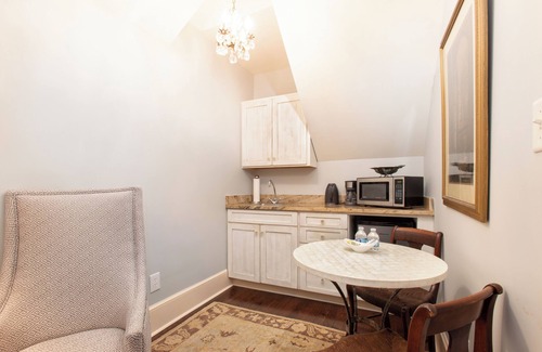 Historic Montford Cama Y Desayuno | The Black Walnut B & B Inn