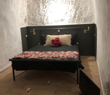 Coober Pedy Casa | The Blacklighters Opal Retreat-Undergound