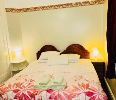 Southampton City Centre Casa | The Bliss 9 Home Stay, En-suite, Self check in with smart lock, Non Smoking Home in and out, Zero tolerance for noise after 11pm