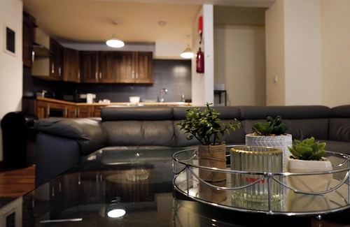 Old Trafford Apartamento | The Blissful Heaven