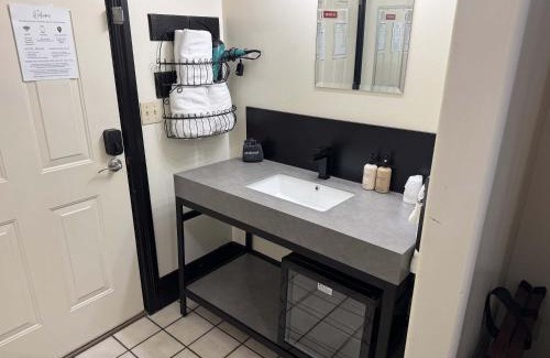 Bisbee Casa | The Block Basic Room - Queen