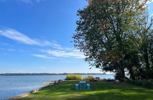 Bloomfield Casa | The Bloomfield: Westlake Couple's Cottage
