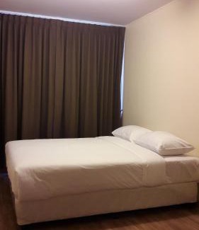 Bangkok Central Business District Hotel | The Blooms Residence